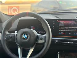 بی ئێم دەبڵیو X1